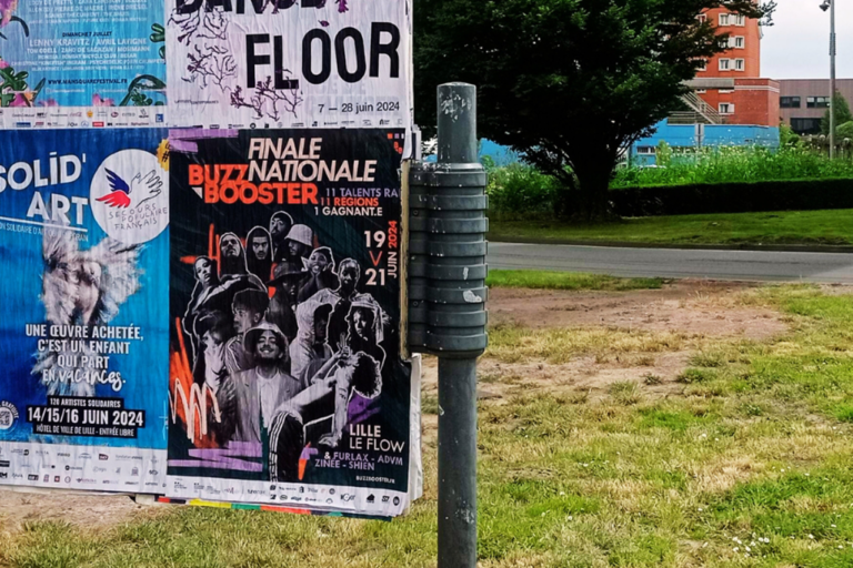 AFFICHE32
